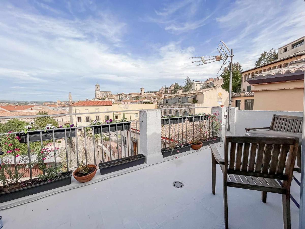 Romantic Duplex With Terrace And Great Views Girona Dış mekan fotoğraf