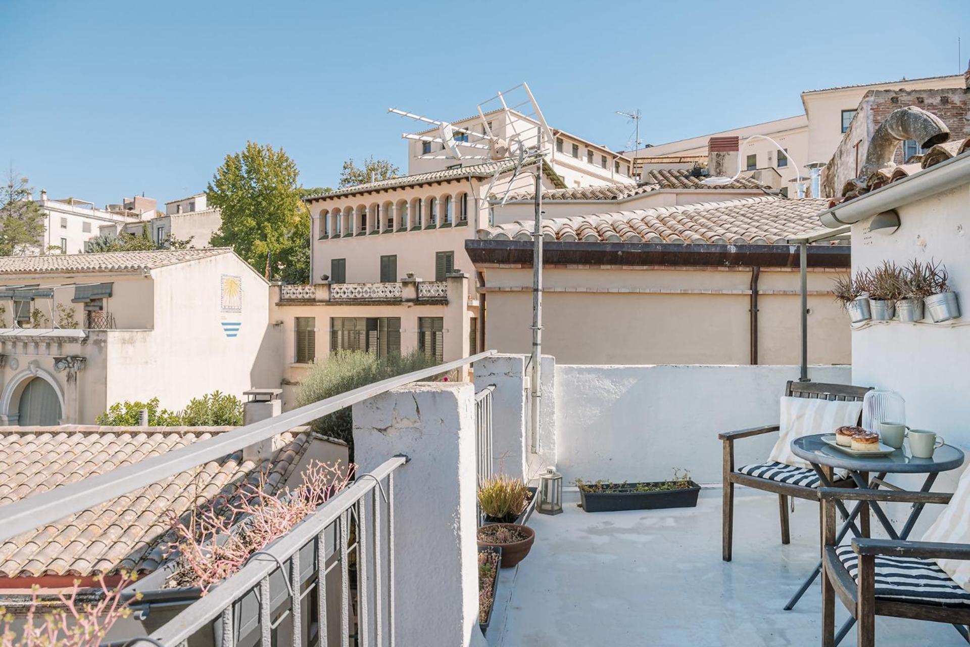 Romantic Duplex With Terrace And Great Views Girona Dış mekan fotoğraf